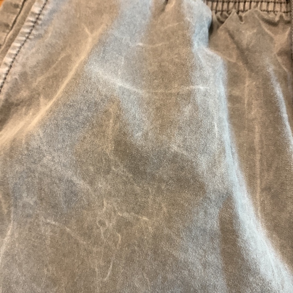 GAP 7" Easy Shorts With E-Waist - Picture 2 of 7